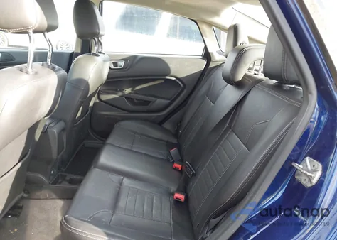 2016 Ford Fiesta Titanium z USA, uszkodzony, nr VIN 3FADP4CJ2GM149273